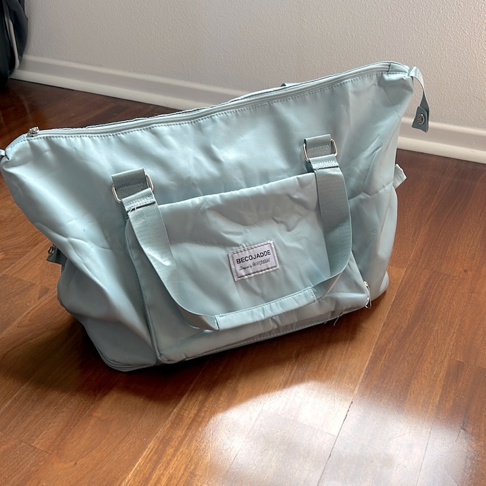 Expandable foldable Travel Duffel Bag, Large Expandable Weekender Carry-on Tote